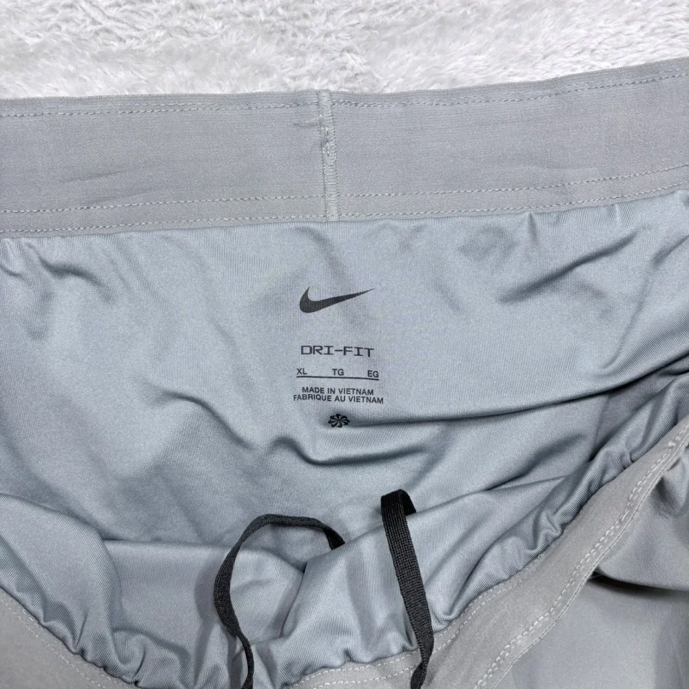Nike Challenger Running Shorts Mens XL Gray 7